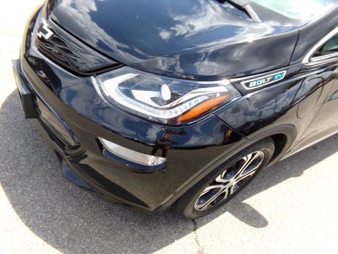 Used 2020 Chevrolet Bolt Premier image 35