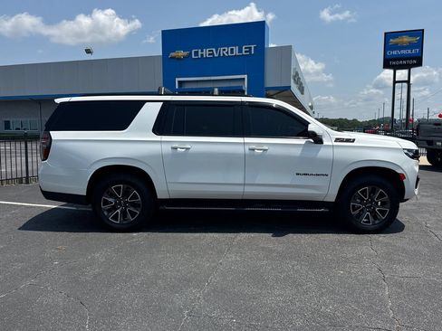 Used 2023 Chevrolet Suburban Z71 w/ Z71 Off-Road Package AWD/4WD image 5