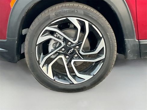 Used 2025 Chevrolet TrailBlazer RS w/ Driver Confidence Package image 29