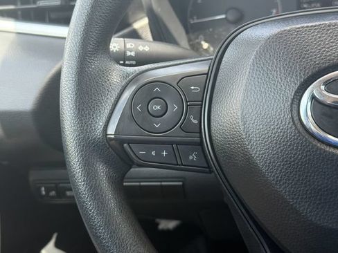 Used 2025 Toyota Corolla LE FWD image 23