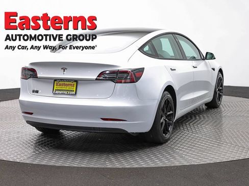Used 2023 Tesla Model 3 Standard Range RWD image 5