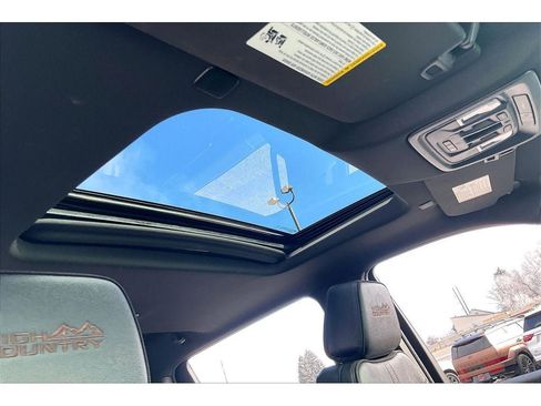 Used 2025 Chevrolet Silverado 3500 High Country w/ High Country Premium Package image 24