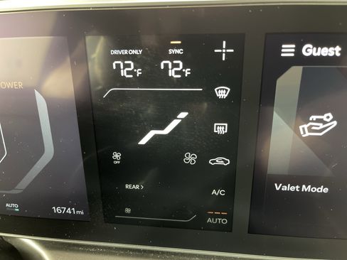 Used 2024 Kia EV9 Wind image 26