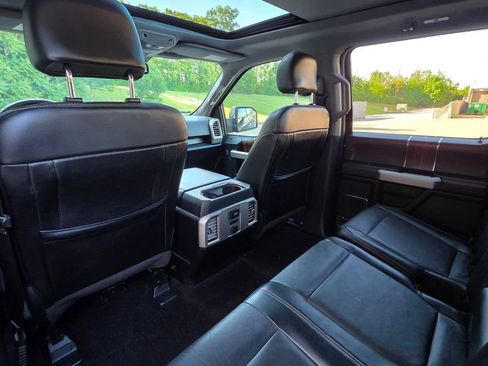 Used 2015 Ford F150 Lariat w/ Equipment Group 502A Luxury RWD image 34