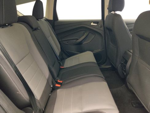 Used 2016 Ford Escape SE w/ Equipment Group 201A AWD/4WD image 19