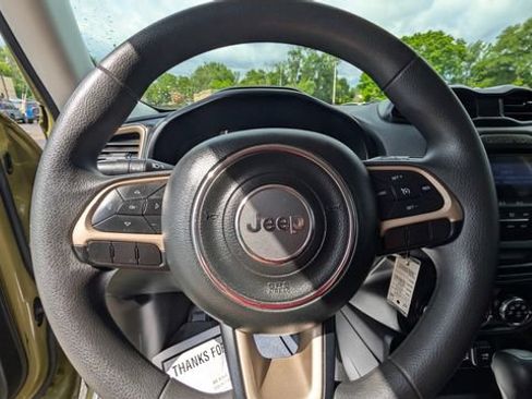 Used 2015 Jeep Renegade Sport w/ Power & Air Group AWD/4WD image 14