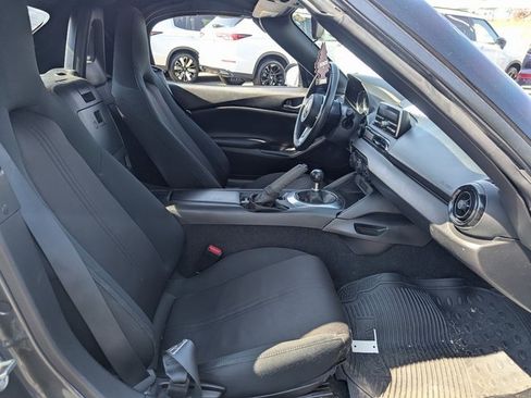 Used 2017 MAZDA MX-5 Miata Sport image 33
