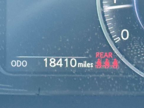 Certified 2024 Lexus ES 350 w/ Premium Package FWD image 32