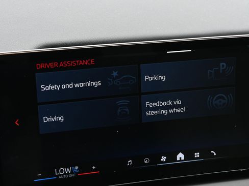 Certified 2025 BMW X3 xDrive30i w/ Premium Package image 34