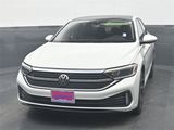 Used 2023 Volkswagen Jetta SEL image 3