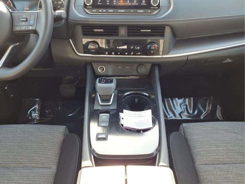 Certified 2023 Nissan Rogue SV image 11