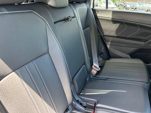 Used 2024 Volkswagen Tiguan SE R-Line AWD/4WD image 16