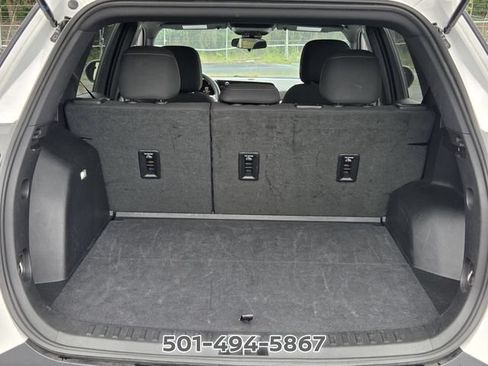 Used 2025 Chevrolet Equinox LT FWD image 13