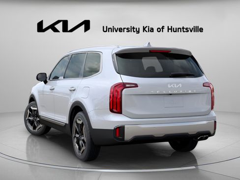 New 2025 Kia Telluride S image 5