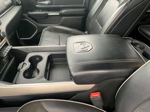 Used 2019 RAM 1500 Laramie w/ Sport Appearance Package AWD/4WD image 21