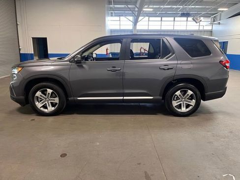 Used 2024 Honda Pilot EX-L image 6