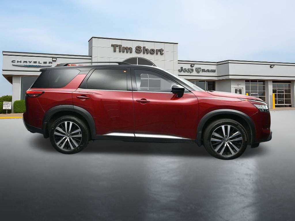 Used 2024 Nissan Pathfinder Platinum AWD/4WD image 6