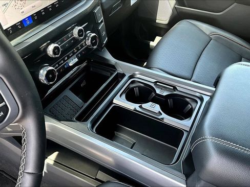 Used 2026 Ford F250 Lariat w/ Lariat Premium Package AWD/4WD image 14