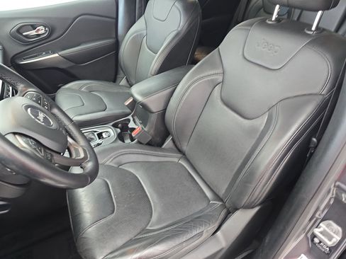 Used 2021 Jeep Cherokee Limited w/ Elite Package image 14