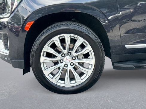 Used 2024 GMC Yukon Denali w/ LPO, Floor Liner Package AWD/4WD image 19