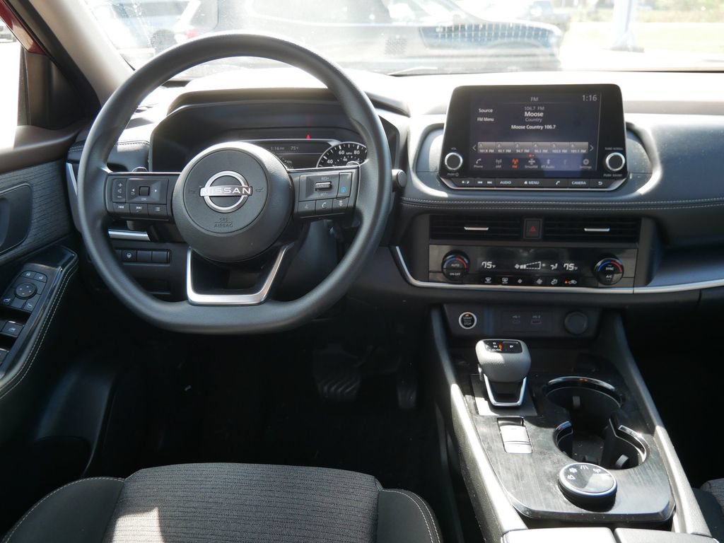 Used 2023 Nissan Rogue SV AWD/4WD image 15