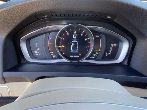 Used 2015 Volvo S60 T5 Premier image 25