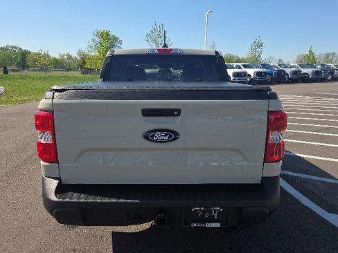 Certified 2025 Ford Maverick XLT w/ XLT Luxury Package AWD/4WD image 9