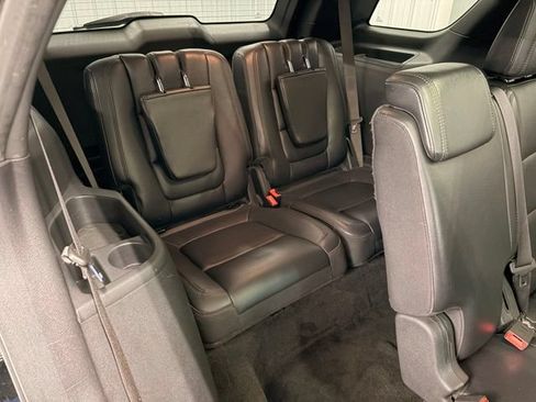 Used 2012 Ford Explorer XLT AWD/4WD image 10