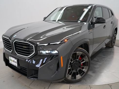 Used 2025 BMW XM AWD/4WD image 3