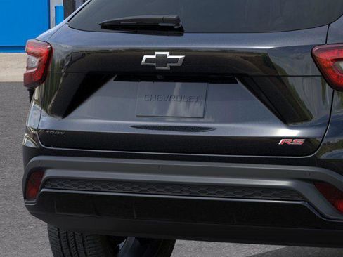 New 2026 Chevrolet Trax RS w/ Sunroof Package image 14