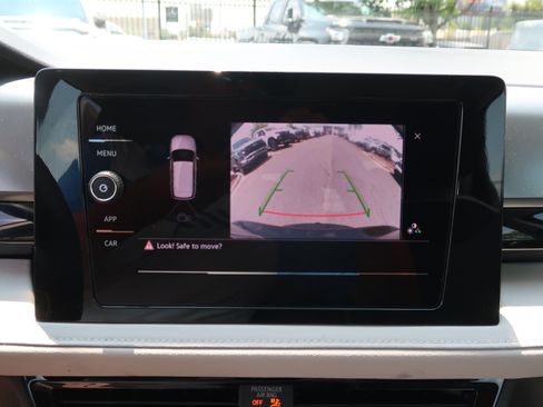 Used 2025 Volkswagen Taos S FWD image 29