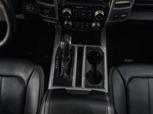 Used 2019 Ford F150 Platinum image 27