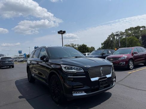 Used 2020 Lincoln Aviator Reserve w/ Equipment Group 201A AWD/4WD image 3