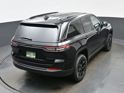 New 2026 Jeep Grand Cherokee Altitude image 22