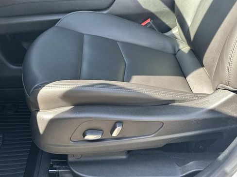 Certified 2024 Cadillac XT6 Luxury w/ LPO, Floor Liner Package AWD/4WD image 18