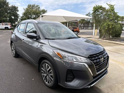 Used 2024 Nissan Kicks SV FWD image 10