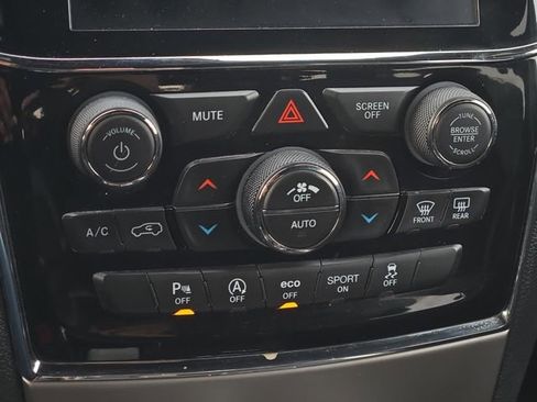 Used 2020 Jeep Grand Cherokee Altitude image 22