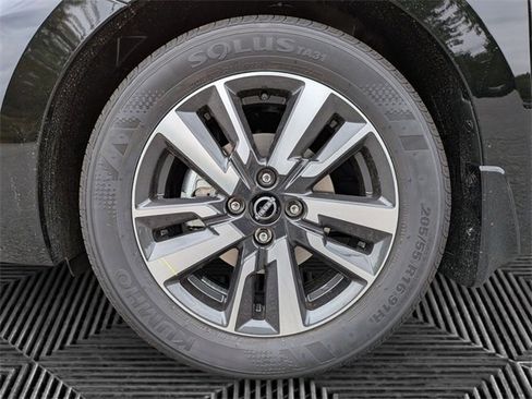 New 2025 Nissan Versa SV w/ Trunk Package image 9