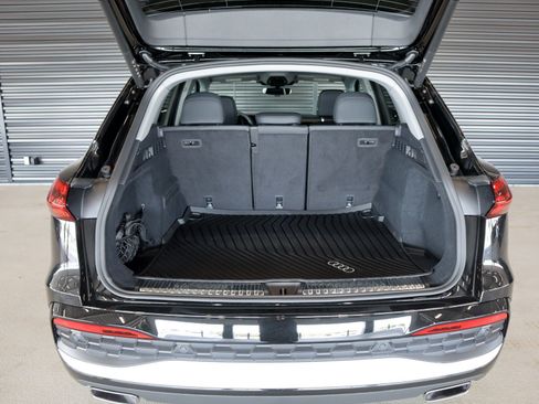 New 2026 Audi Q5 Premium AWD/4WD image 11
