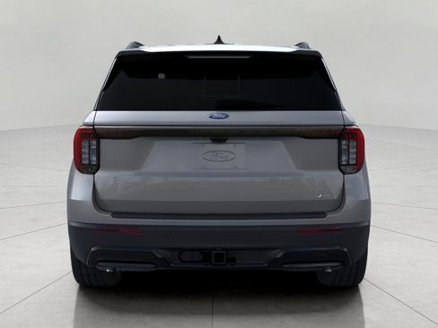 New 2026 Ford Explorer ST-Line w/ ST-Line Street Pack image 5