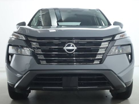 Certified 2026 Nissan Rogue SV w/ Cold Weather Package AWD/4WD image 6