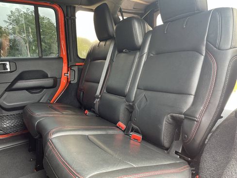 Used 2018 Jeep Wrangler Unlimited Rubicon AWD/4WD image 22