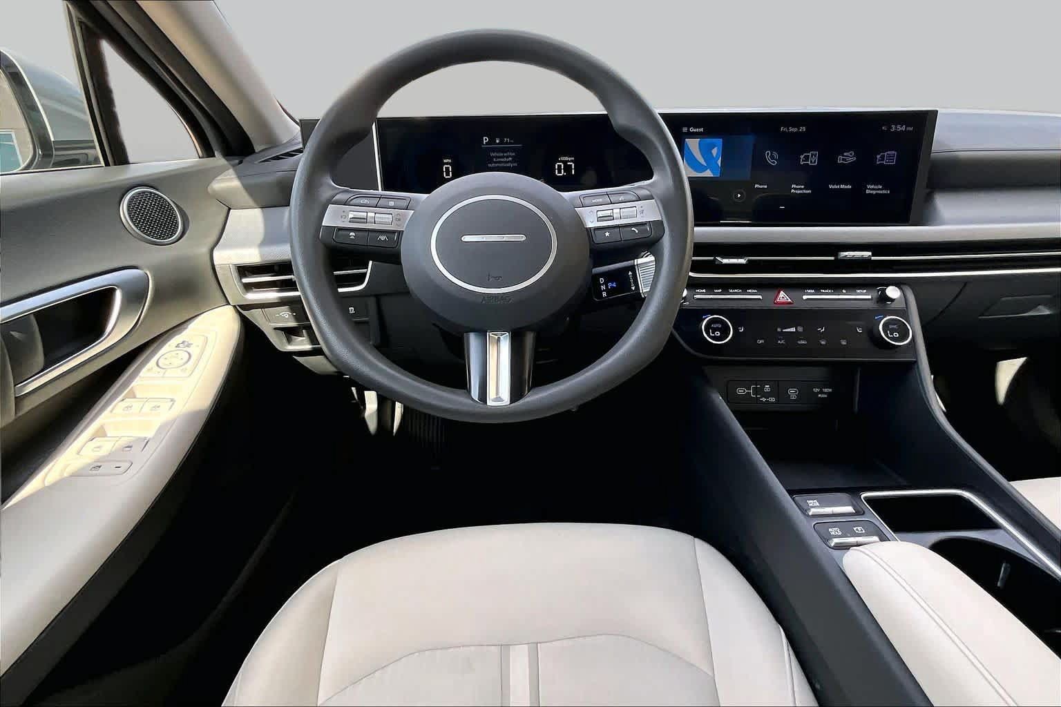 Used 2025 Hyundai Sonata SEL FWD image 6
