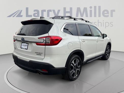 Used 2026 Subaru Ascent Limited w/ Popular Package #2 AWD/4WD image 5