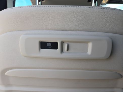 Used 2020 BMW X5 sDrive40i w/ Premium Package RWD image 15