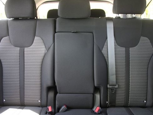 Used 2026 Kia Sorento LX FWD image 49
