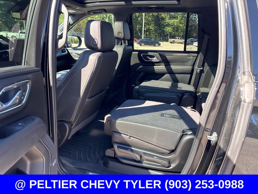 Used 2024 Chevrolet Suburban RST w/ Luxury Package AWD/4WD image 20