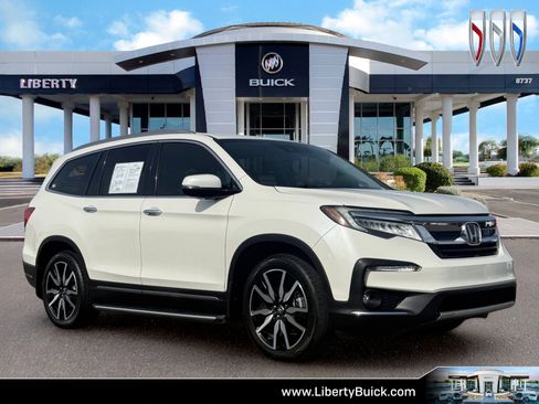 Used 2019 Honda Pilot Touring image 1