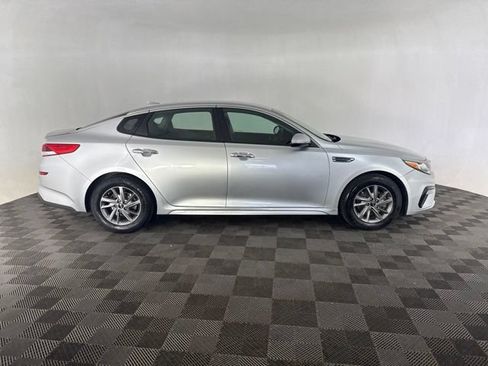 Used 2019 Kia Optima LX FWD image 4
