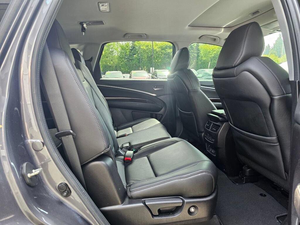 Used 2019 Acura MDX w/ Technology Package AWD/4WD image 11
